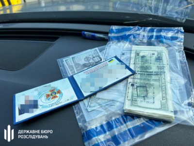 Викрито працівника ДСНС, який за хабар обіцяв допомогти ухилянтам з відстрочкою від мобілізації  