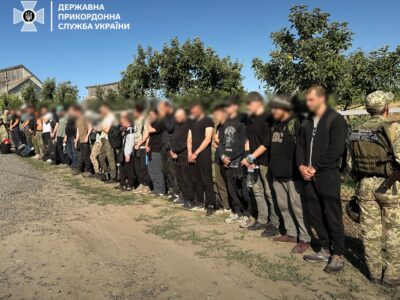 За жіночими спідницями до Молдови: прикордонники затримали порушників   