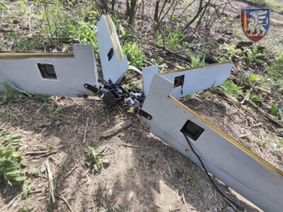 Окупанти вдарили «Ланцетом» по селу на Чернігівщині: є загиблі, серед поранених — діти  