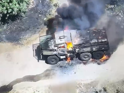 Гвардійці спалили ворожий «Урал»  