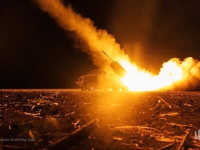 Президент подякував бойовим підрозділам і виклав фото їхньої роботи  