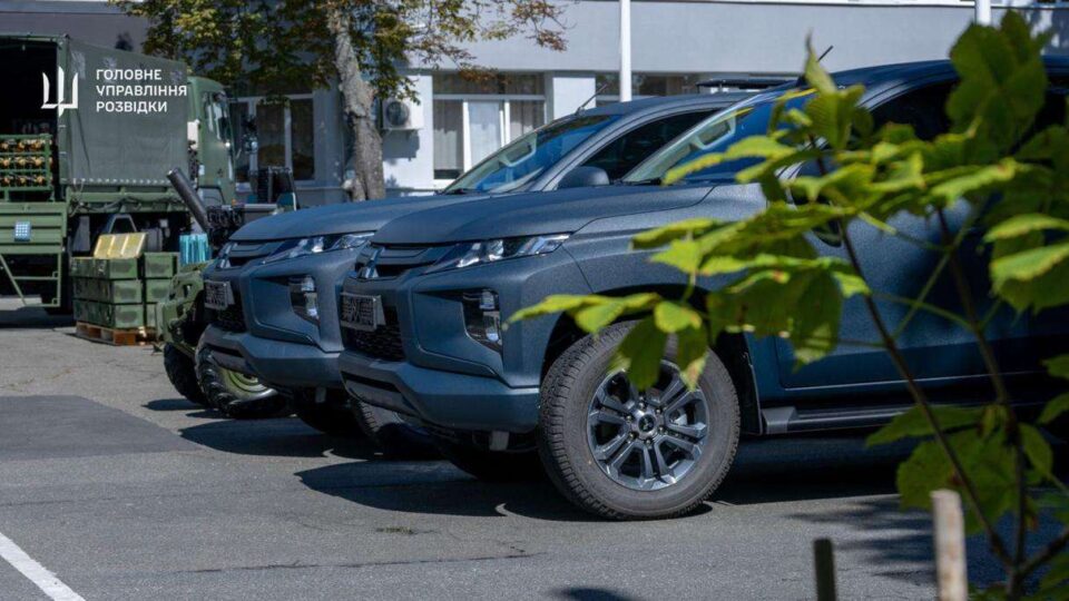 Зброя, техніка та дрони ― розвідники ГУР МОУ отримали допомогу від благодійників  