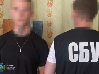 У Дніпрі затримали 16-річного хлопця, який підпалив позашляховик ЗСУ  