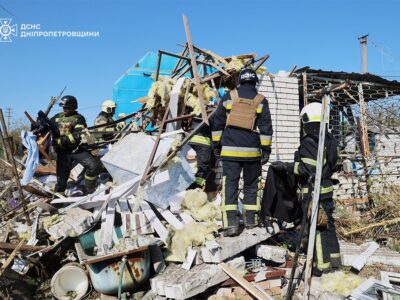 На Дніпровщині з-під завалів дістали пораненого чоловіка  