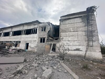 Армія рф поцілила в лінію електропередач та вбила людину на Донеччині  