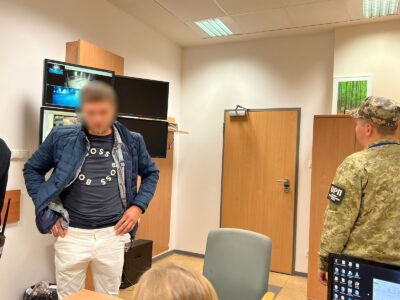 Ще один горе-шлюб не витримав підступного питання прикордонників про вік дружини  