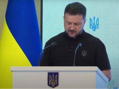 Президент розповів, що відділяє Україну від зупинки просування російської армії на фронті  