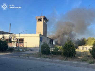 Під удар окупантів уже вдруге потрапила пожежна частина в Кураховому  