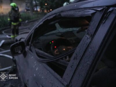 На Київщині внаслідок падіння уламків постраждала жінка  