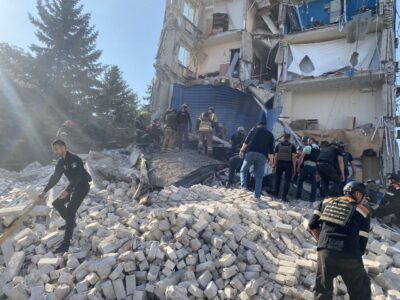 Ракетний удар по Кривому Рогу: під завалами знайшли загиблих  