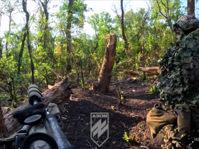 Взяття полонених, евакуація поранених, наступ — контактні бої в лісах Луганщини  