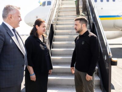 Володимир Зеленський та перша леді прибули до США  