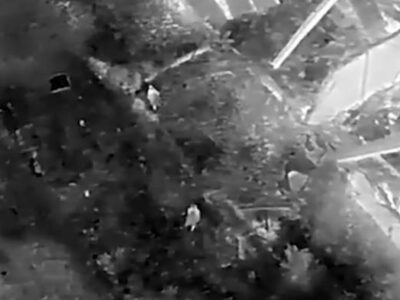 Двоє окупантів хотіли сховатись в будівлі, за якою вже спостерігали наші БПЛА  