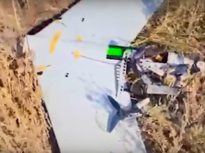 На абордаж! Наш FPV-дрон зміг захопити вороже розвідувальне «крило»  