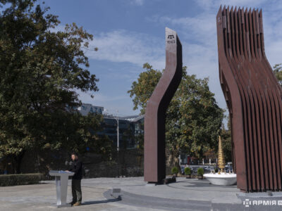 У Києві відкрили Меморіал пам’яті жертв геноциду кримськотатарського народу  