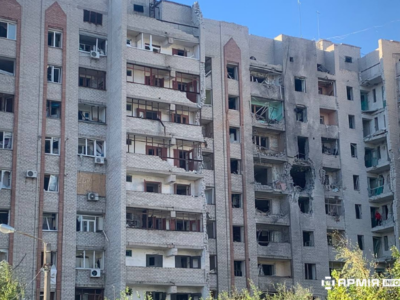 Ворог завдав удару по багатоповерхівці в Краматорську: є постраждалі  