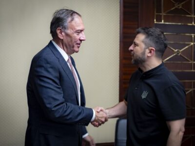 Потребуємо дозволу на застосування далекобійної зброї — Президент на зустрічі з Майком Помпео  