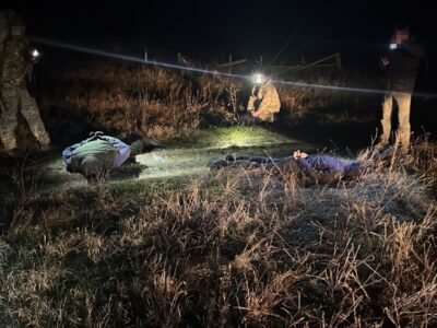 Нелегальний шлях до ЄС: прикордонники поклали «схемщиків» нюхати траву  