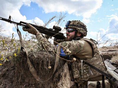 Наші розвідники показали точкові удари по «халабудах» росіян  