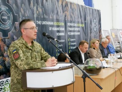 Розмінування під загрозою: нові обстріли рф забруднюють очищені території  