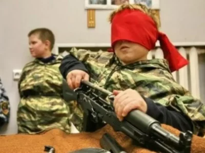 Від шкільної лави до контракту з армією: як окупанти виховують майбутніх солдатів  