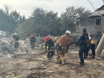 Від ракетного удару по Дніпру загинула дружина та донька поліцейського  
