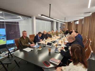 Сніговий колапс: МОУ готується до логістичних викликів у надскладних погодних умовах  