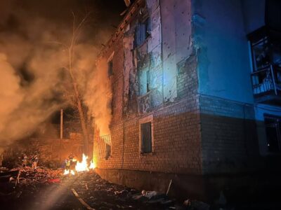 Ракетний удар рф по Кривому Рогу: є загиблий, багато поранених, пошкоджені будинки та клініка  