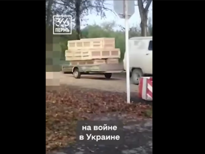 «Герої» штабелями — загиблих російських солдатів возять наче дрова  