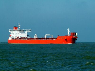 рф програла нафтову битву за Ла-Манш  