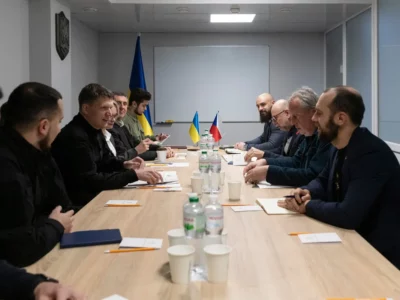 Україна та Чехія обговорили прискорення постачання боєприпасів для ЗСУ  