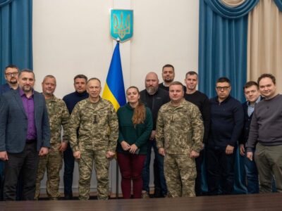 Олександр Сирський зустрівся з військовими та цивільними блогерами  