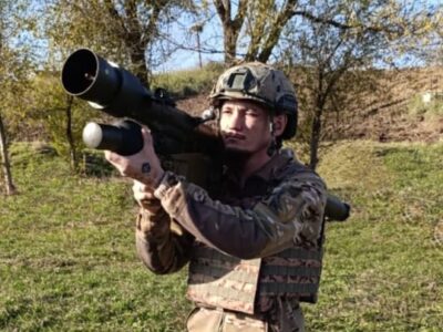 Воїн Тарас збив крилату ракету під час одного з найбільших російських комбінованих ракетно-дронових ударів  