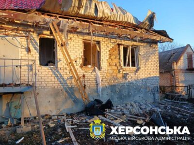 Наслідки обстрілів Херсонщини: численні пошкодження житлових кварталів та жертви
