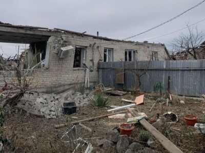 Донеччина в епіцентрі вогню: обстріли вбили людину та зруйнували інфраструктуру  