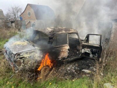 Атака дрона на Запоріжжі: росіяни знищили цивільний автомобіль  