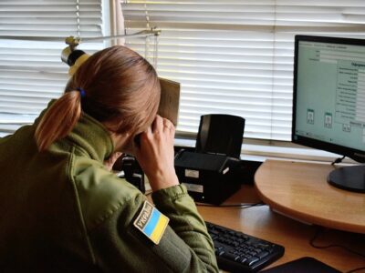 На кордоні з Угорщиною затримали «багатодітного» батька з купленою дитиною  