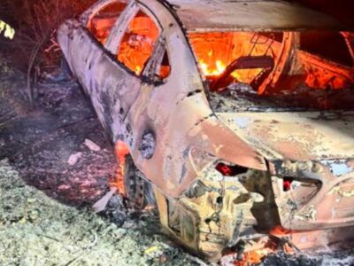 На Запоріжжі вибуховою хвилею знищило автомобіль: поранено чоловіка  