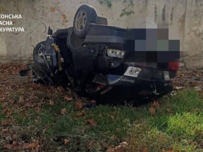 Терор на Херсонщині: ворог атакував цивільні авто та будинки  