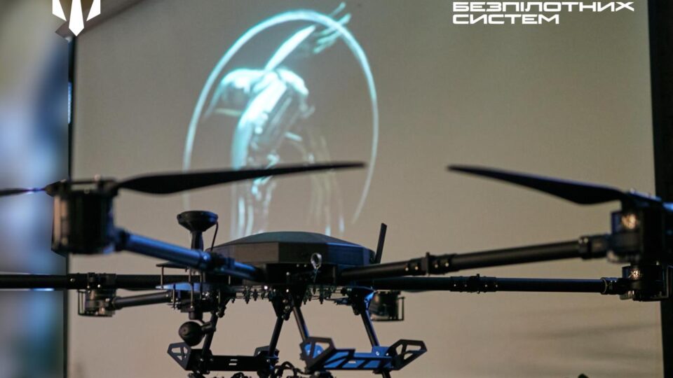 «У майстернях ремонтують, зброю тюнінгують» — Сили безпілотних систем проводять масштабний набір  