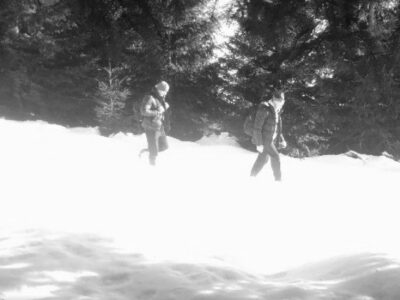 Скажіть «Сииииир»: на гірських стежках двоє підозрілих туристів потрапили в об’єктив прикордонників  