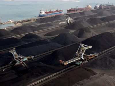 влада рф нездатна забезпечити попит на валюту в країні — дефіцит бюджету поглибиться  