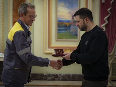 Президент вшанував пам’ять енергетиків, які загинули від російських атак  