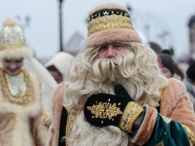 Киш бабай і тол бабай: окупанти привезли казкових гостей з Татарстану та Удмуртії  