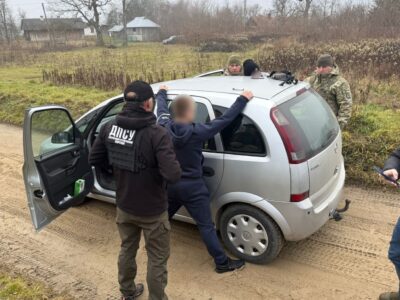 «Пакет послуг» передбачає затримання на кордоні: прикордонники викрили чергових схемників  