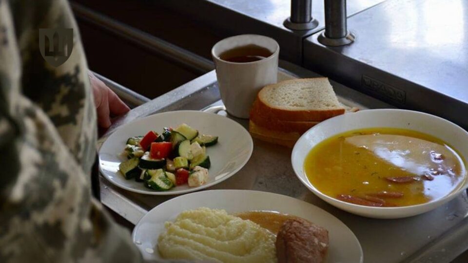 Кабмін оновив правила організації харчування громадян, які прибувають до ТЦК під час мобілізації  