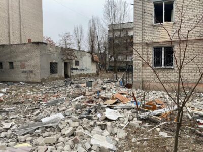 Донеччина під вогнем: є жертви серед цивільних, пошкоджено 8 багатоповерхівок  