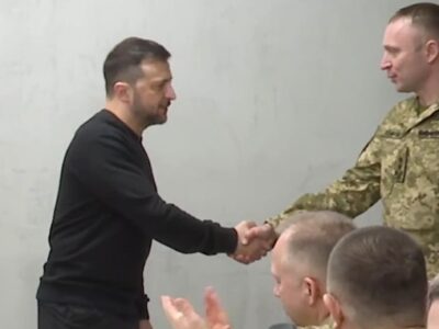 Президент України офіційно представив нового командувача Сухопутних військ  