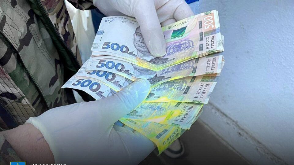 Двадцять тонн пального щомісяця: викрито злочинну групу у військовій частині Львівщини  