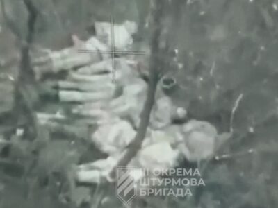 Накрили з танків, висадили десант і витягли з нір: наші бійці на Різдво захопили в полон цілу групу росіян  